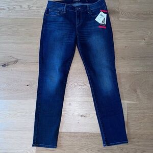 NWT Lucky Brand Lolita Skinny Jeans - Size 8 / 29